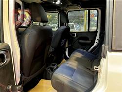 جيب جلاديتور